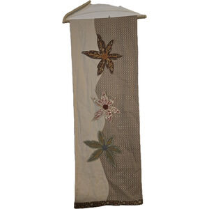 Pier 1 Floral Applique Neutral Patterned Table Runner 13x72